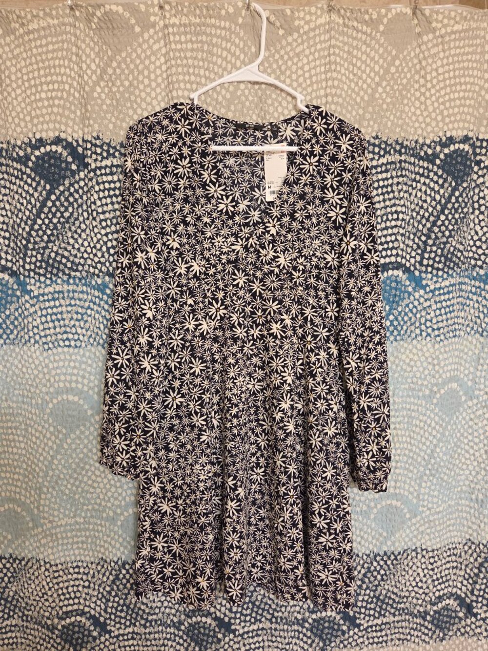 Uniqlo Printed V-Neck Long Sleeve Mini Dress